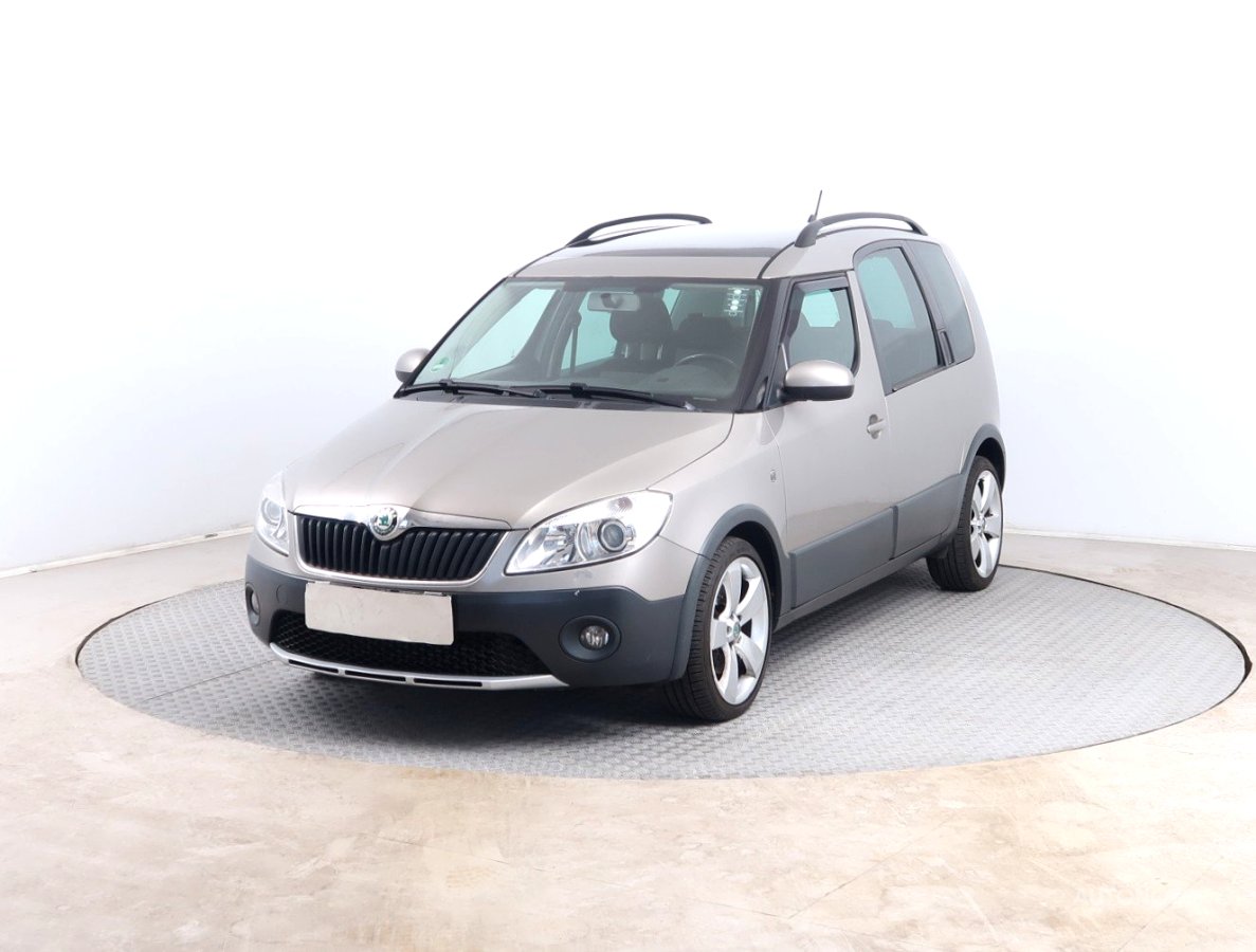 Škoda Roomster, 2011 - pohled č. 3