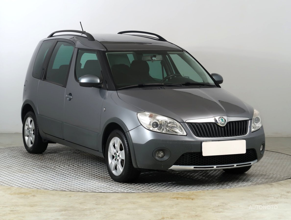 Škoda Roomster, 2011 - celkový pohled