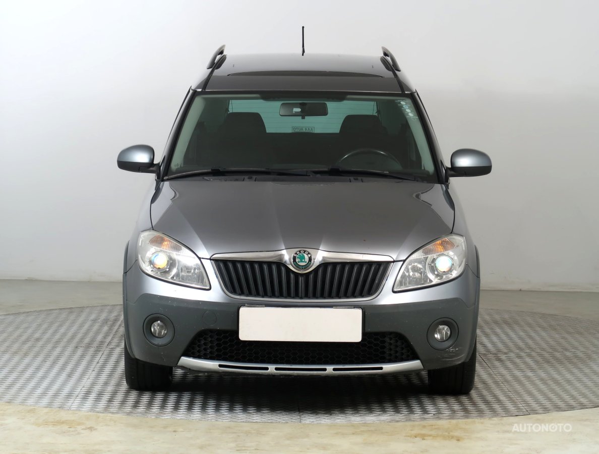 Škoda Roomster, 2011 - pohled č. 2