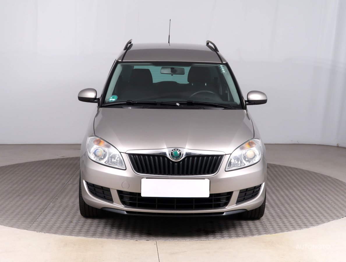 Škoda Roomster, 2011 - pohled č. 2