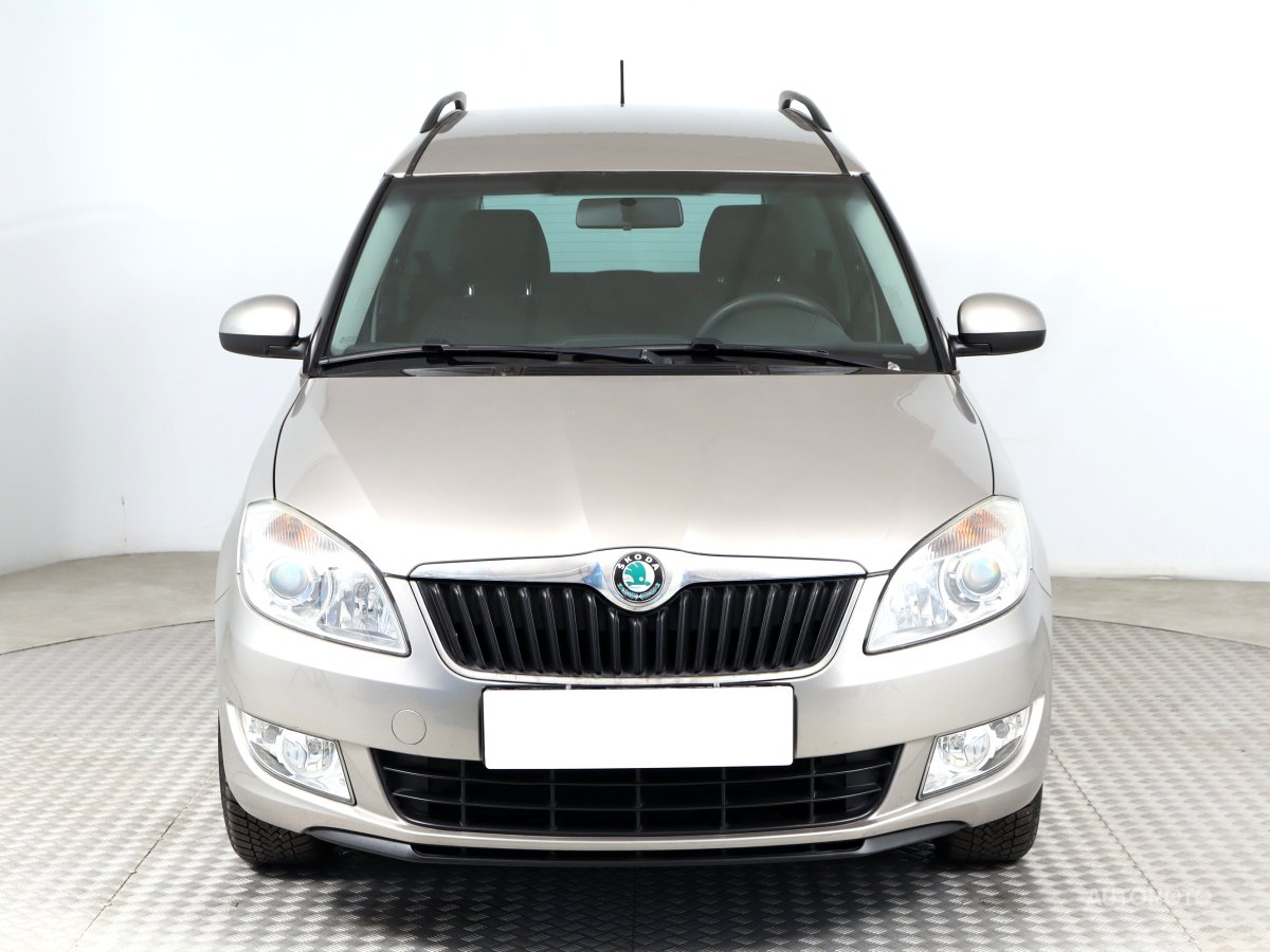 Škoda Roomster, 2011 - pohled č. 2