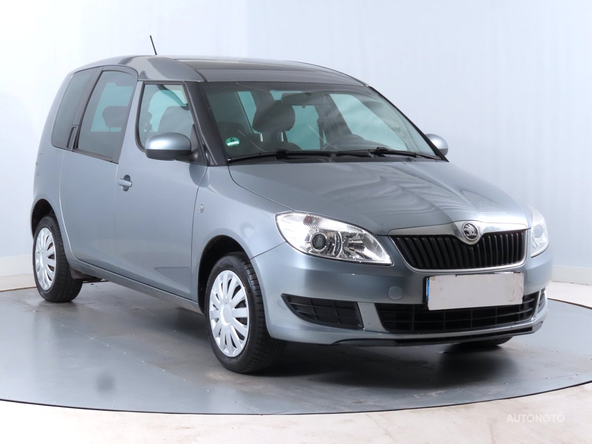 Škoda Roomster, 2013 - celkový pohled