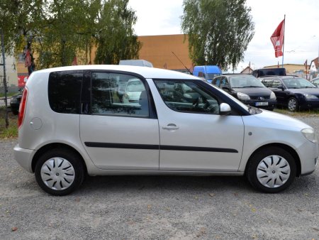 Škoda Roomster, 2006 - pohled č. 2