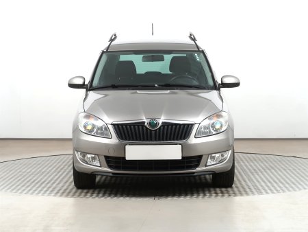 Škoda Roomster, 2012 - pohled č. 2