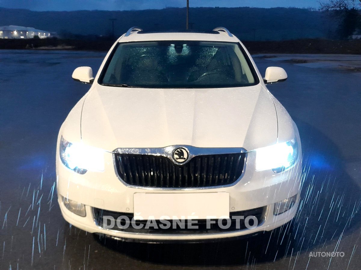 Škoda Superb II, 2011 - pohled č. 2