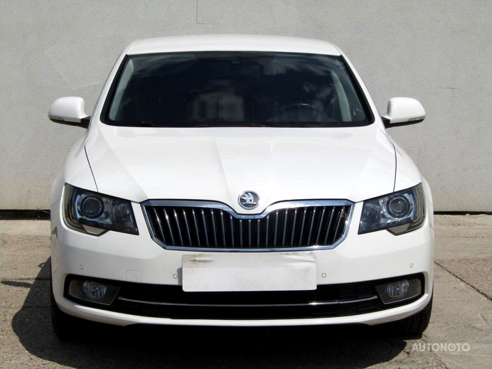Škoda Superb II, 2014 - pohled č. 2