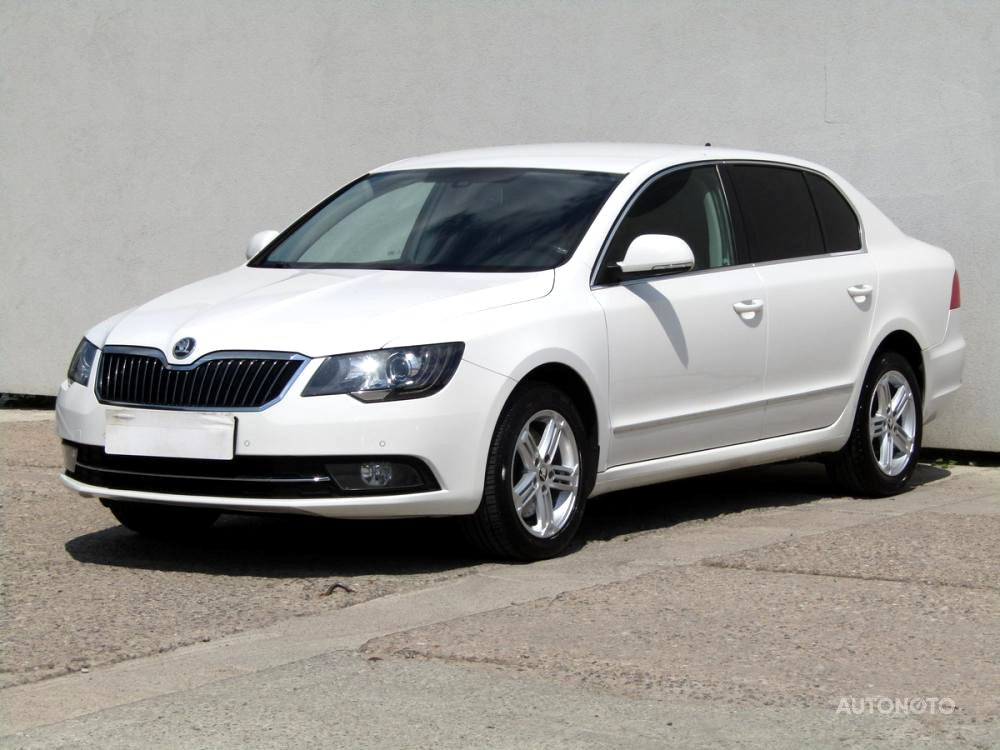 Škoda Superb II, 2014 - pohled č. 3