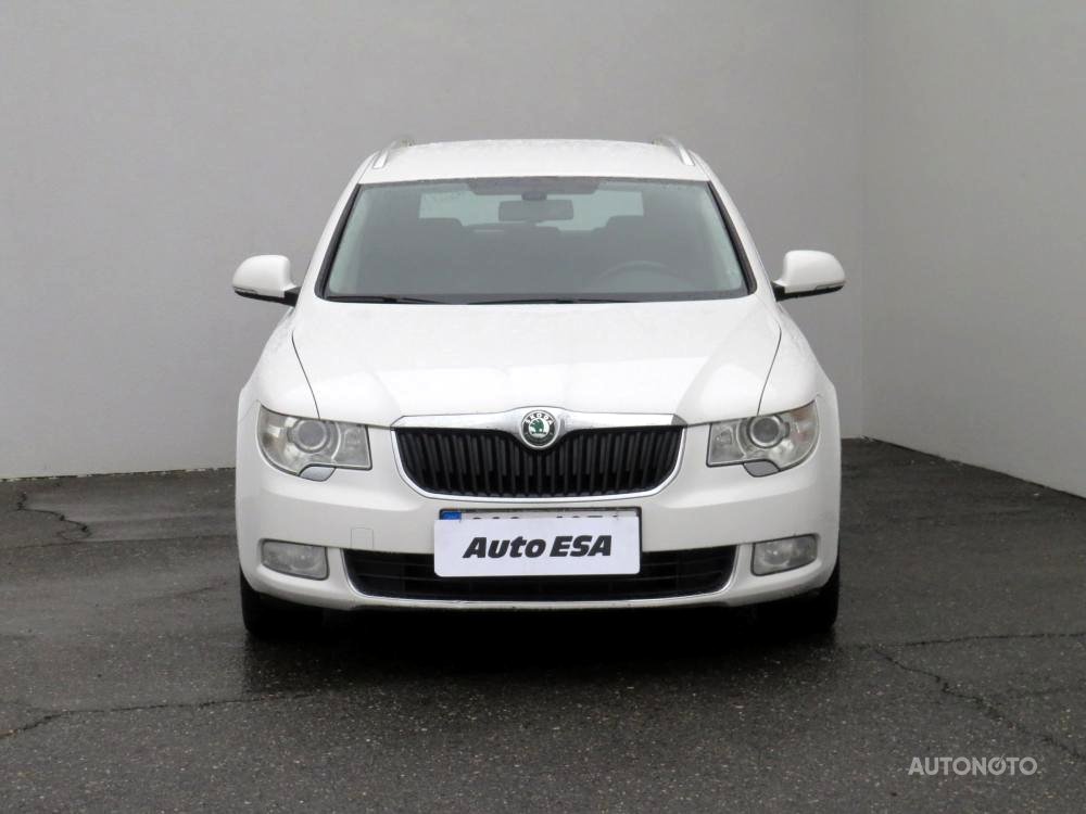 Škoda Superb II, 2012 - pohled č. 2