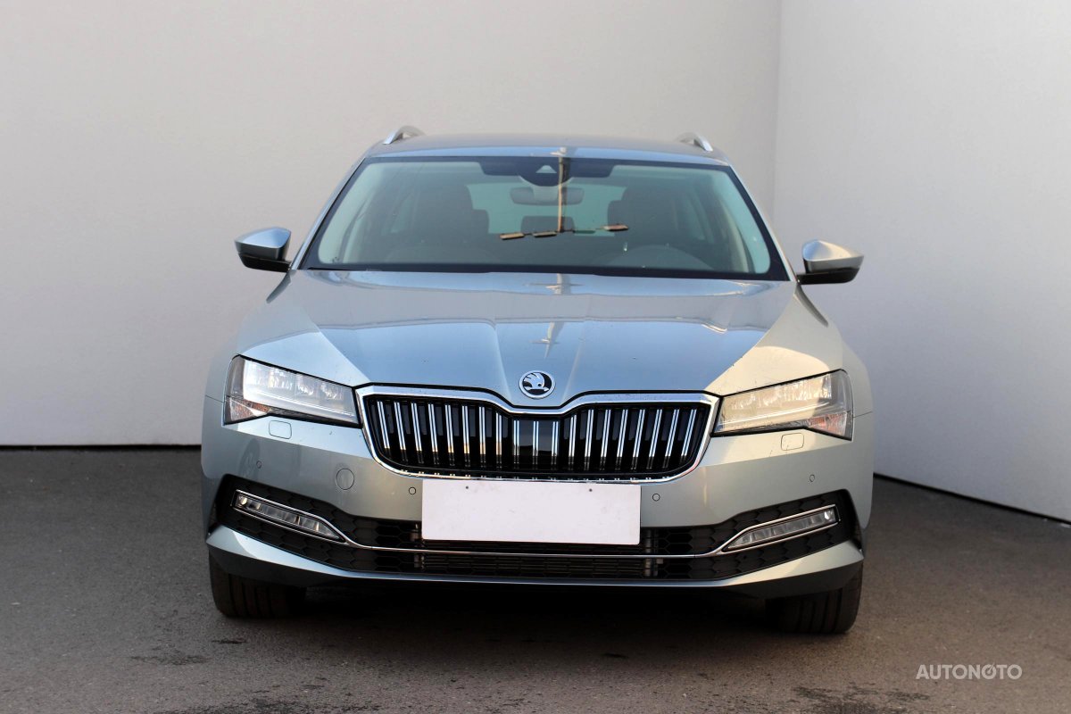 Škoda Superb III, 2020 - pohled č. 2