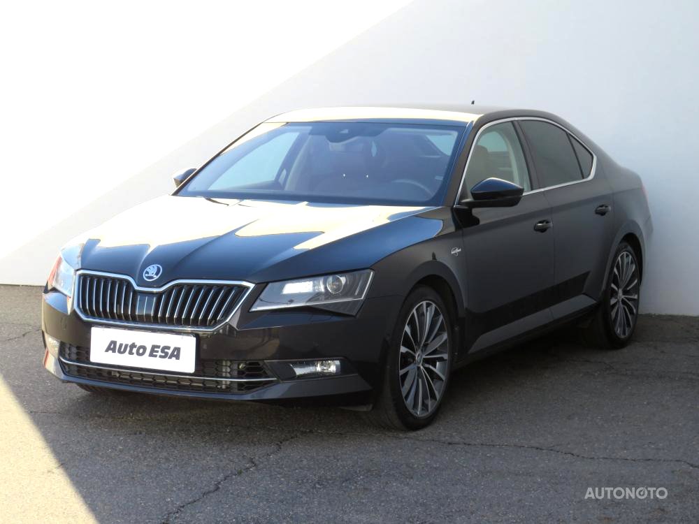 Škoda Superb III, 2018 - pohled č. 3