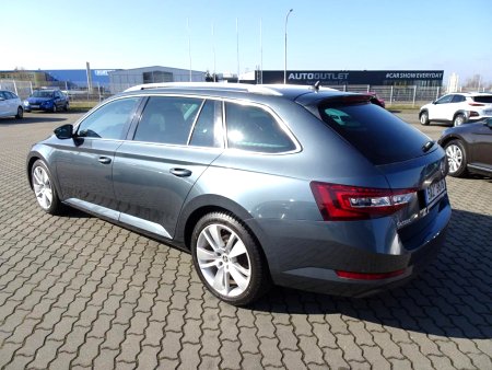 Škoda Superb III, 2017 - pohled č. 3