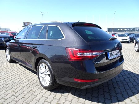 Škoda Superb III, 2018 - pohled č. 3