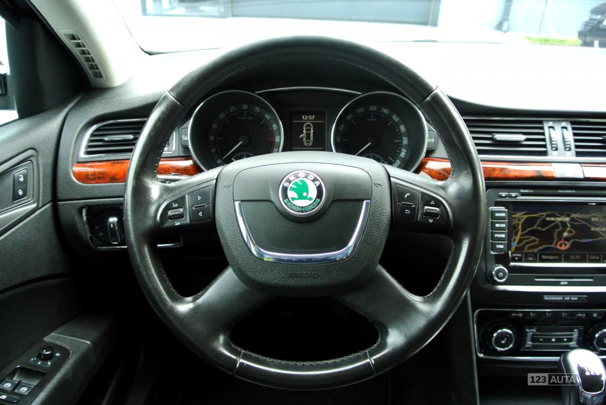Škoda Superb, 2011 - pohled č. 10