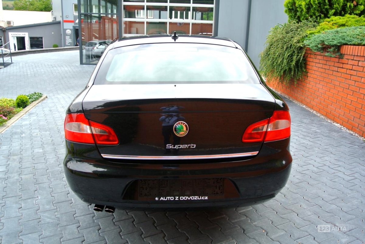 Škoda Superb, 2011 - pohled č. 6