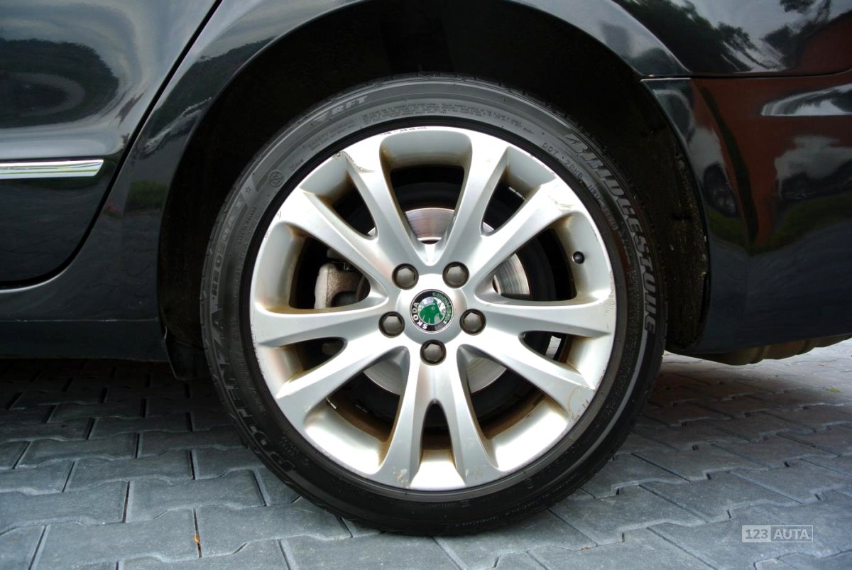 Škoda Superb, 2011 - pohled č. 9