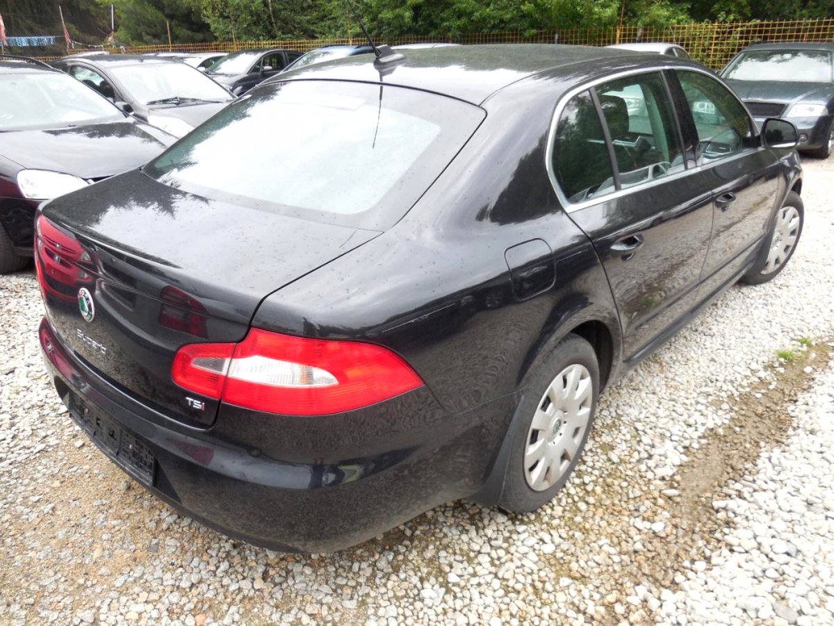 Škoda Superb, 2008 - pohled č. 3