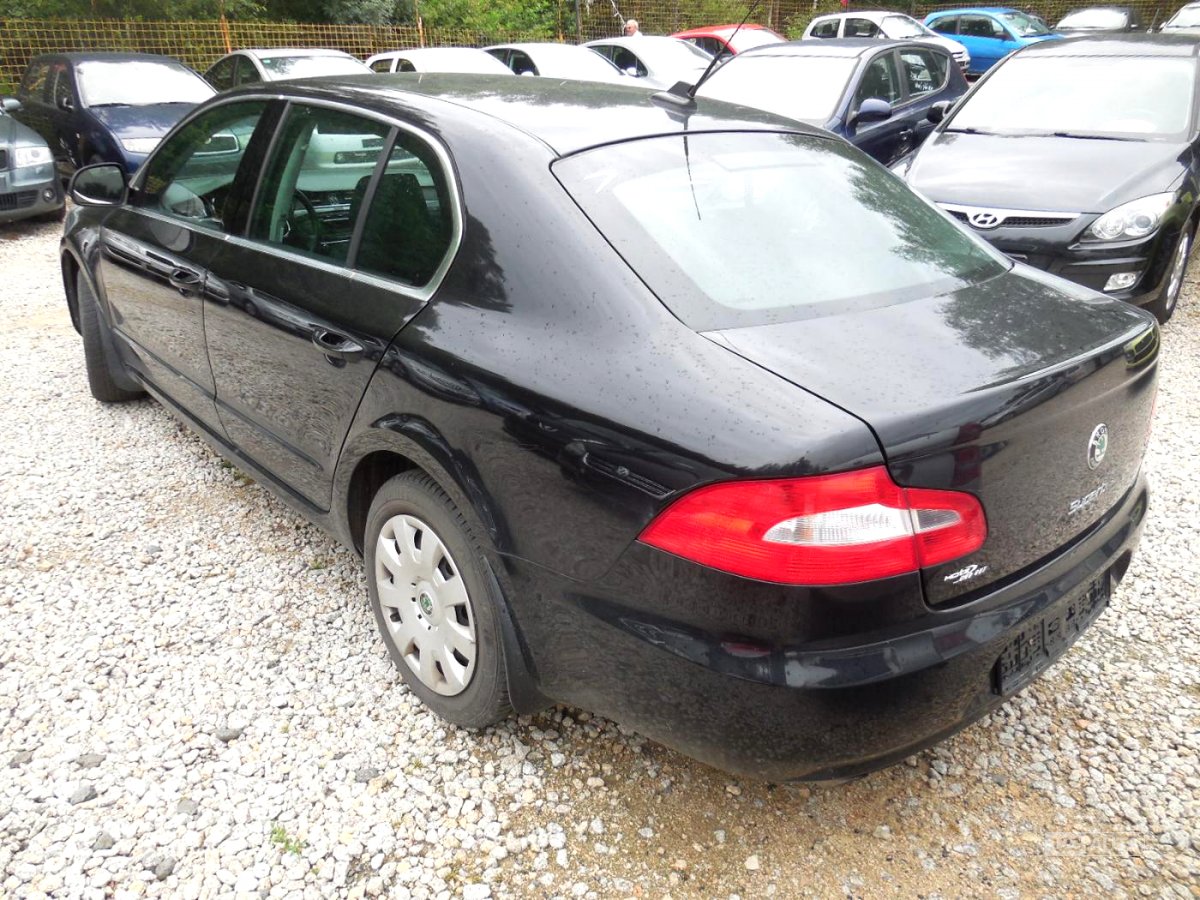 Škoda Superb, 2008 - pohled č. 4