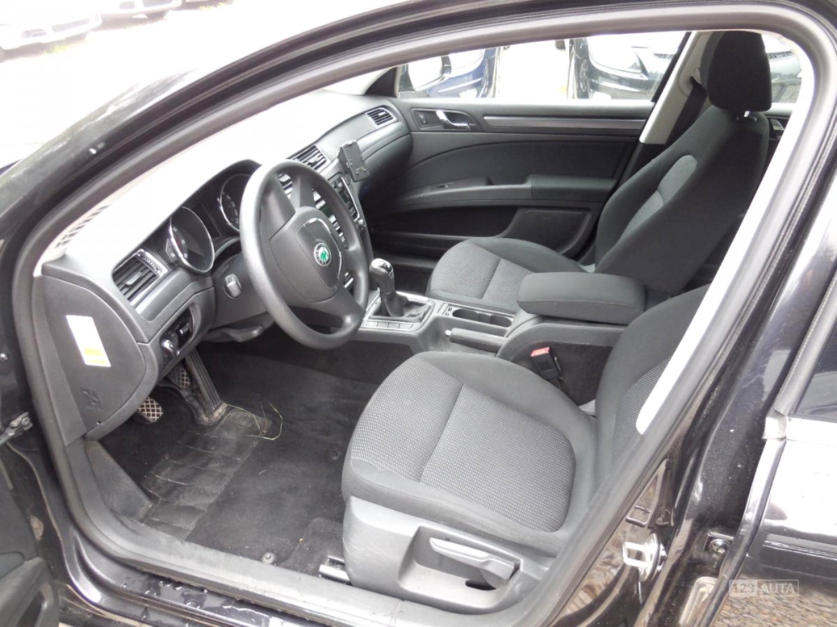 Škoda Superb, 2008 - pohled č. 5