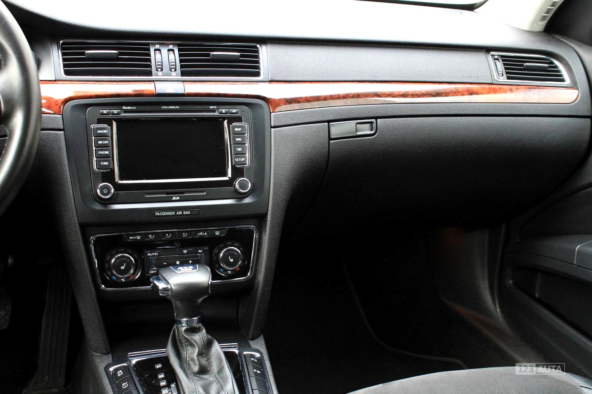 Škoda Superb, 2011 - pohled č. 14