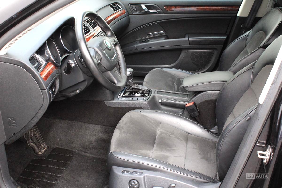 Škoda Superb, 2011 - pohled č. 15