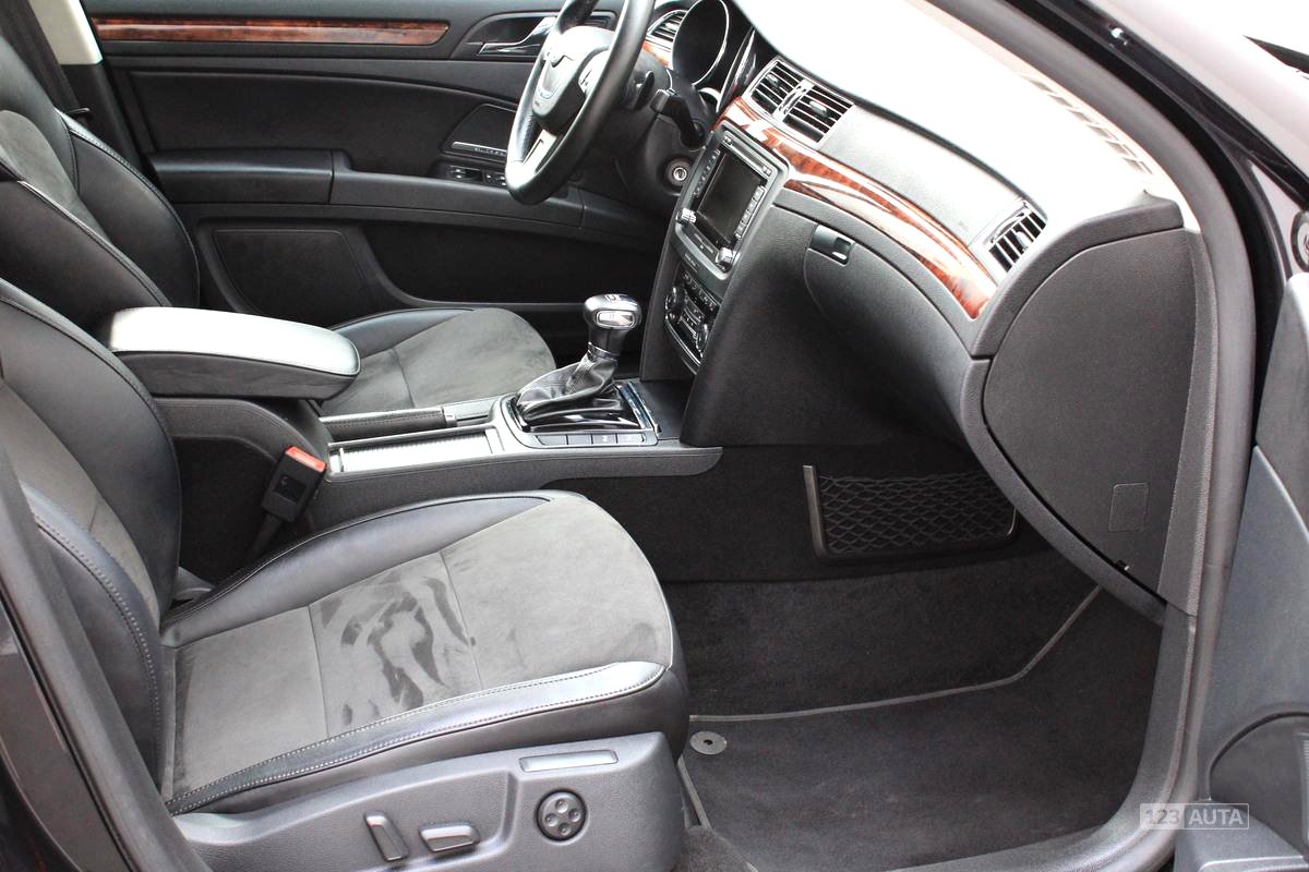 Škoda Superb, 2011 - pohled č. 17