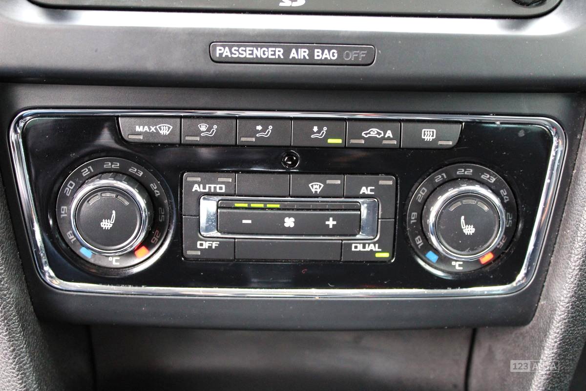 Škoda Superb, 2011 - pohled č. 27