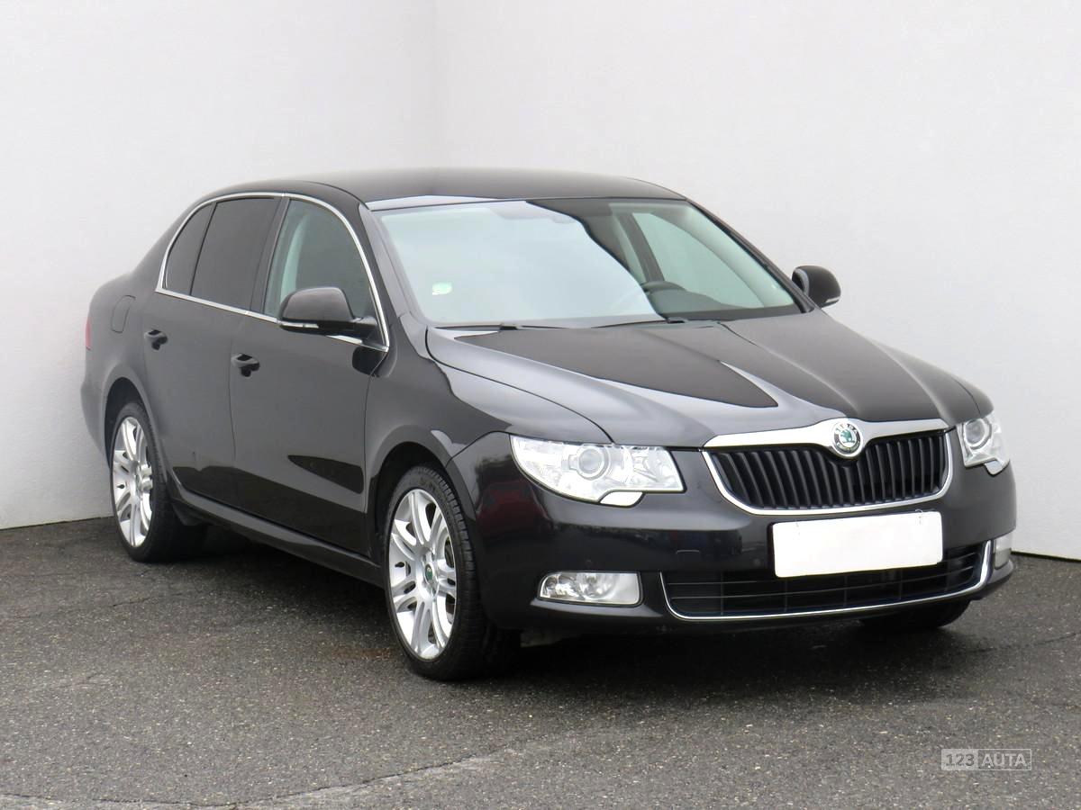 Škoda Superb II, 2012 - celkový pohled