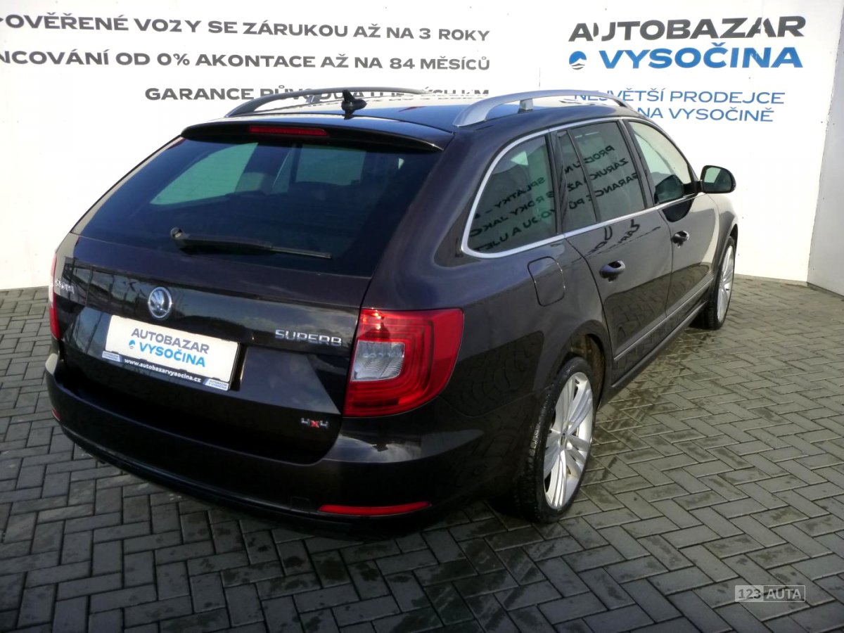 Škoda Superb, 2013 - pohled č. 4