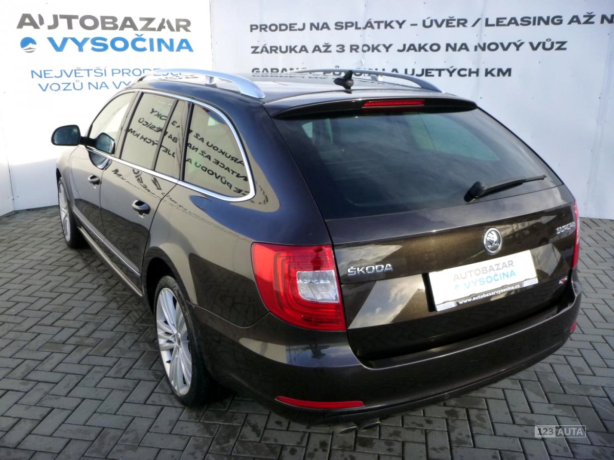 Škoda Superb, 2013 - pohled č. 6