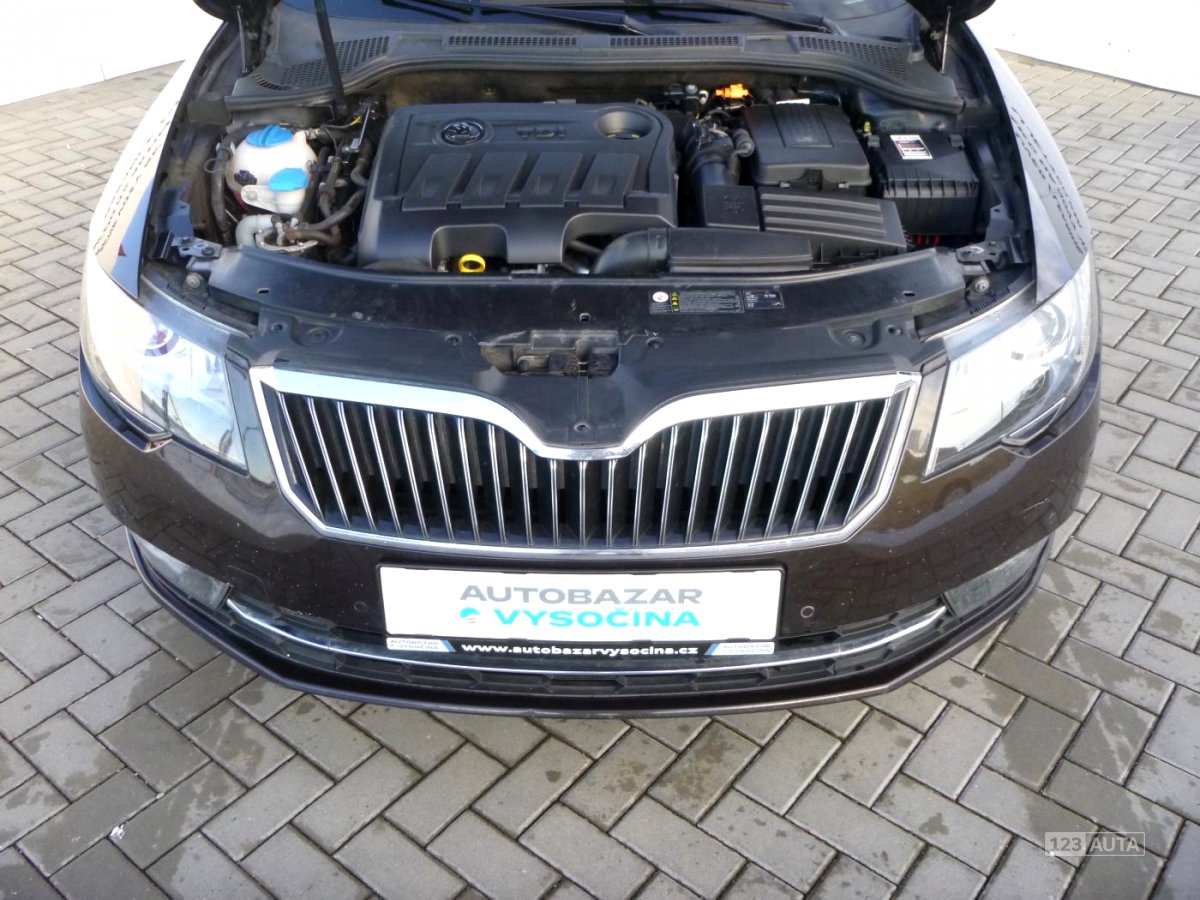 Škoda Superb, 2013 - pohled č. 9