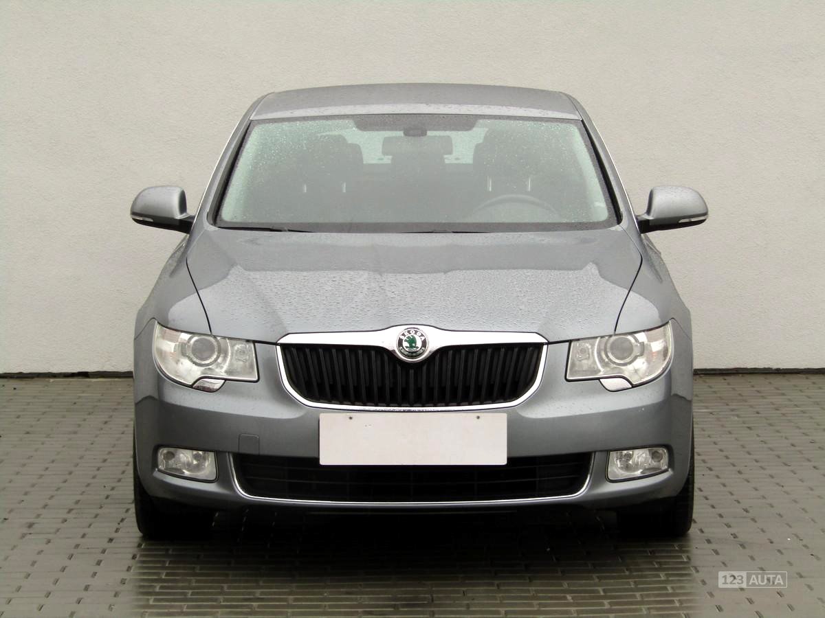 Škoda Superb, 2011 - pohled č. 2