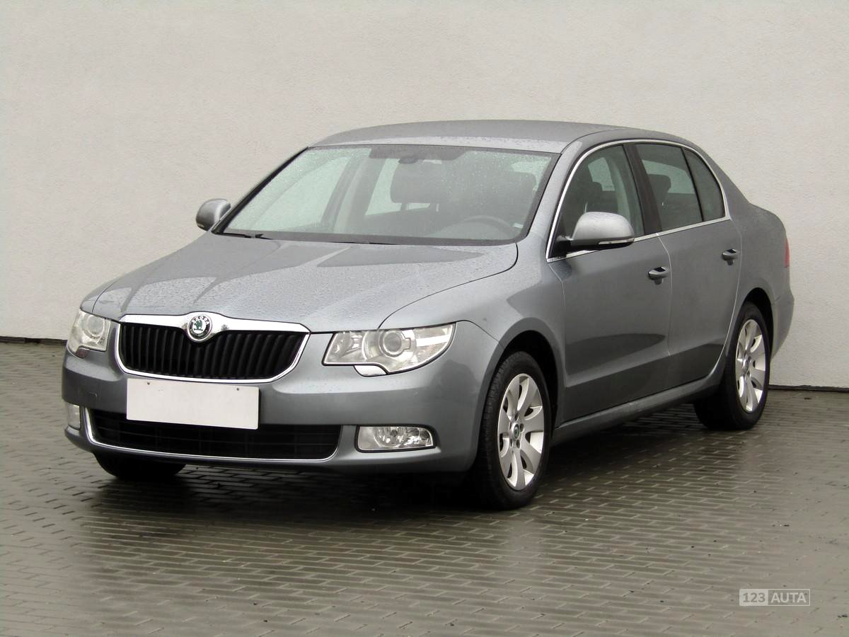 Škoda Superb, 2011 - pohled č. 3