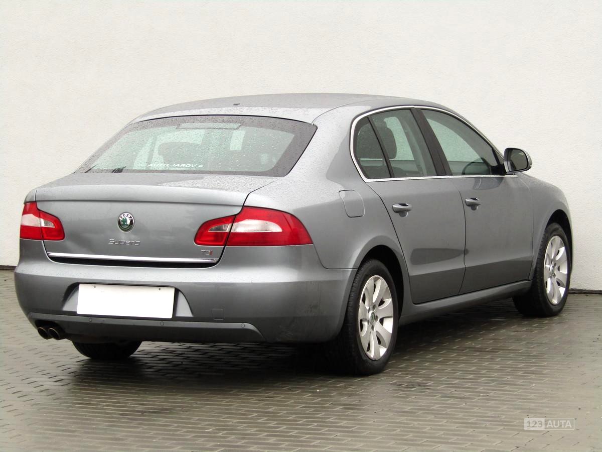 Škoda Superb, 2011 - pohled č. 5