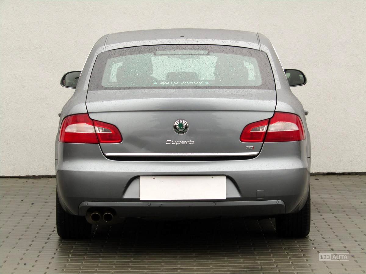 Škoda Superb, 2011 - pohled č. 6