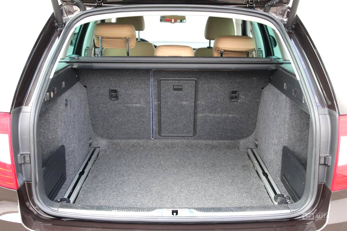 Škoda Superb II, 2014 - pohled č. 10