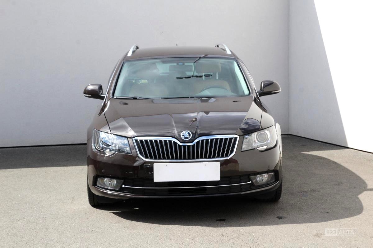 Škoda Superb II, 2014 - pohled č. 2