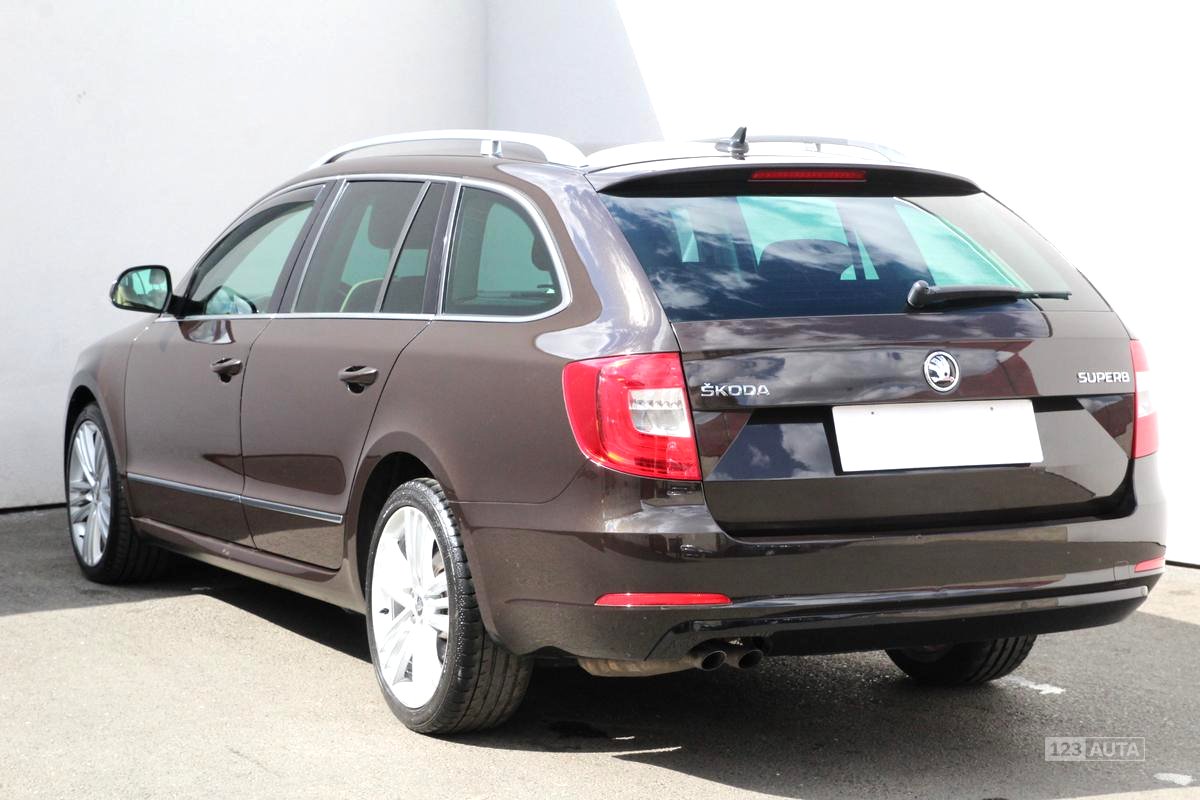 Škoda Superb II, 2014 - pohled č. 7