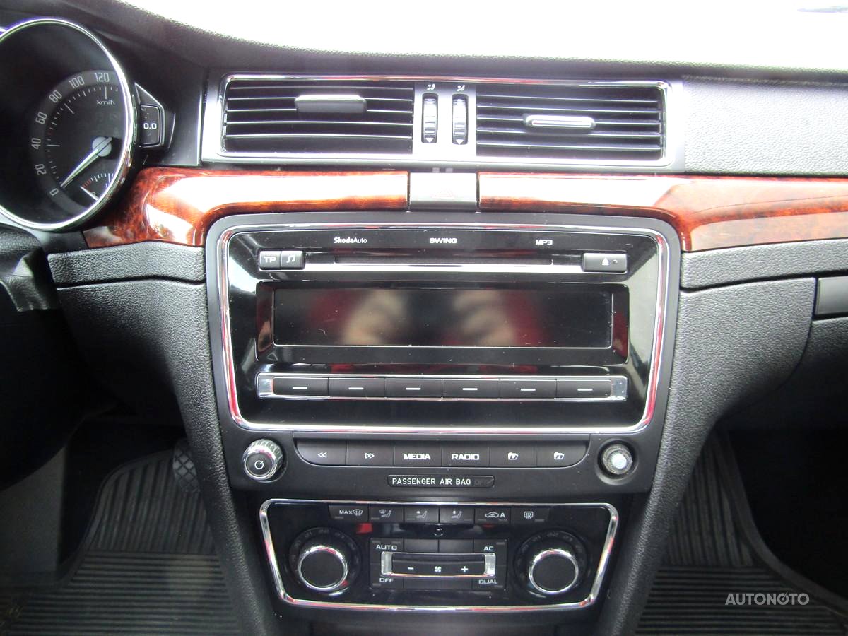 Škoda Superb, 2010 - pohled č. 12
