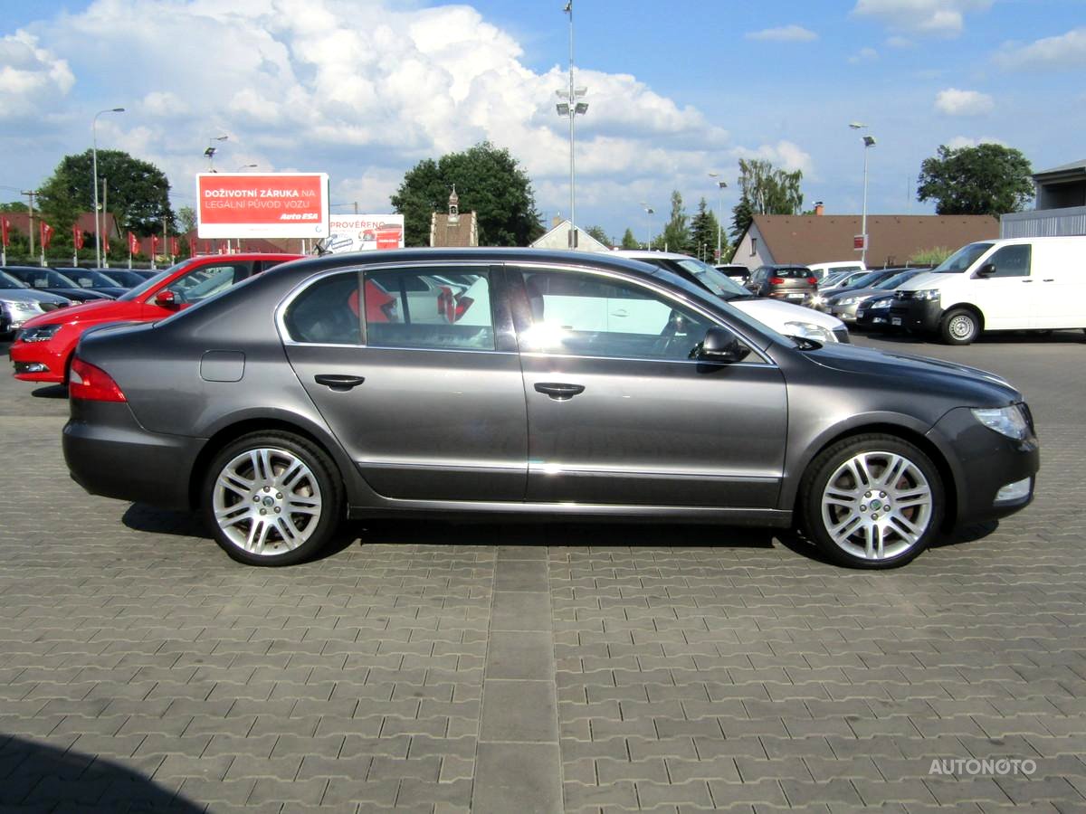 Škoda Superb, 2010 - pohled č. 4