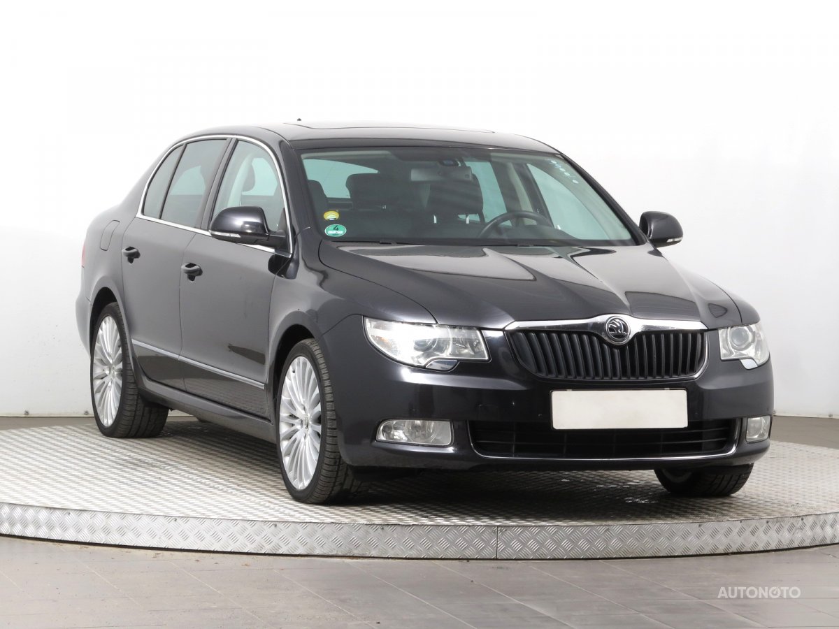 Škoda Superb, 2012 - celkový pohled