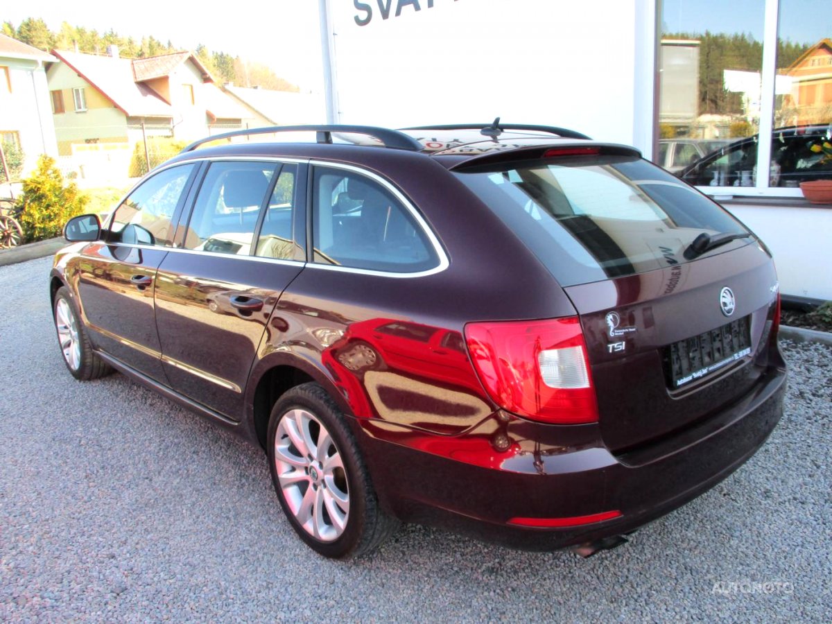 Škoda Superb, 2010 - pohled č. 3