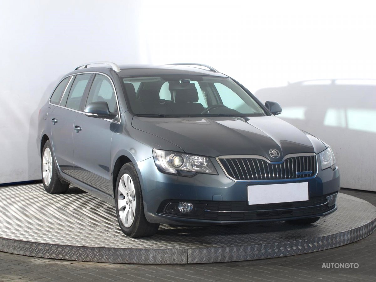 Škoda Superb, 2014 - celkový pohled