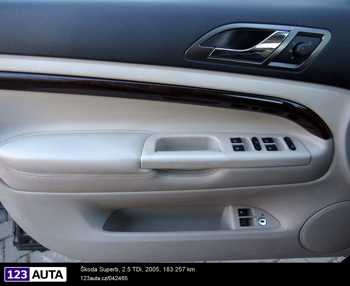 Škoda Superb, 2005 - pohled č. 22