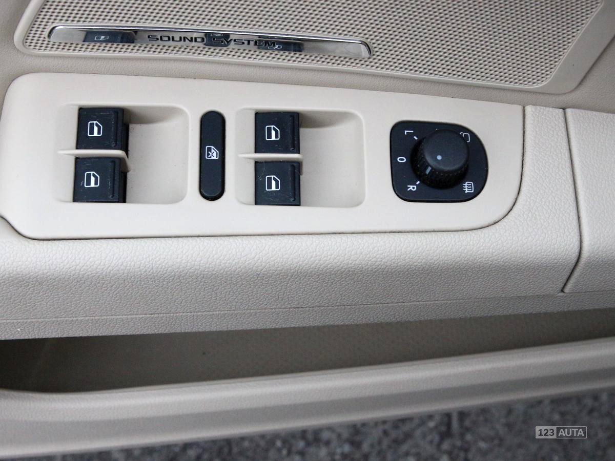 Škoda Superb, 2012 - pohled č. 21