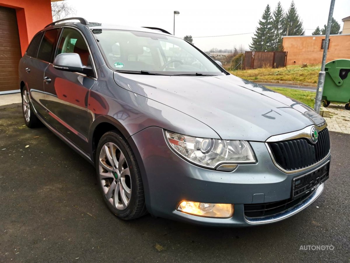 Škoda Superb, 2012 - pohled č. 2