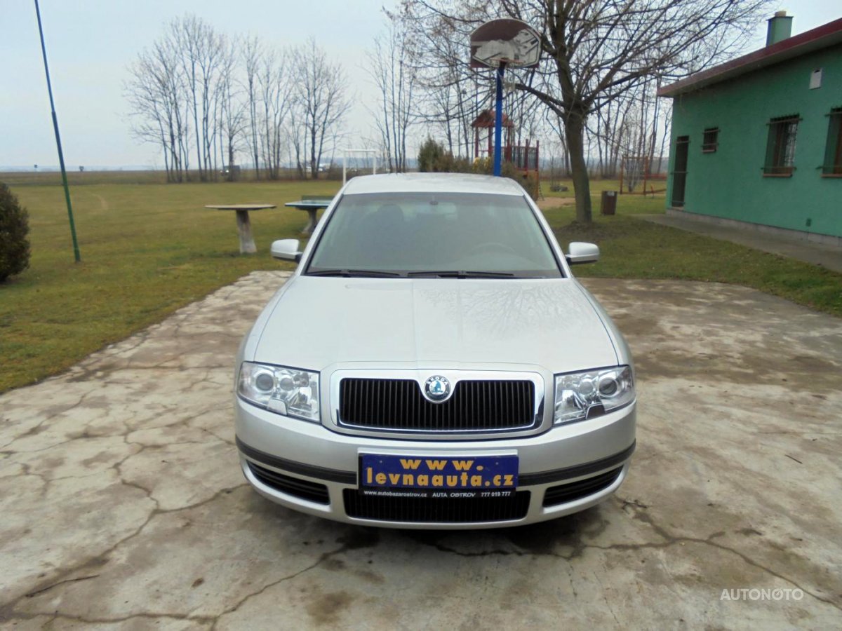 Škoda Superb, 2003 - celkový pohled