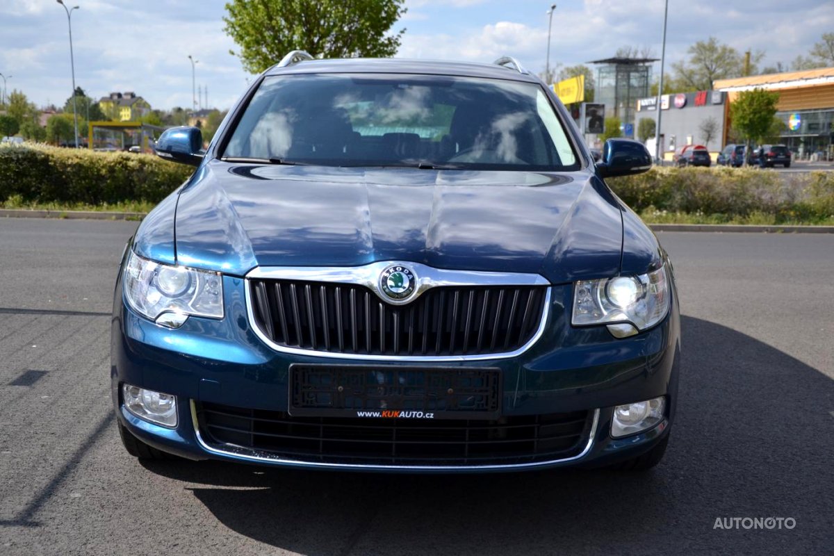 Škoda Superb, 2012 - pohled č. 2