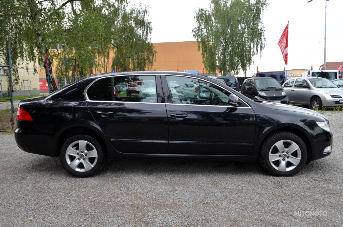 Škoda Superb, 2011 - pohled č. 2