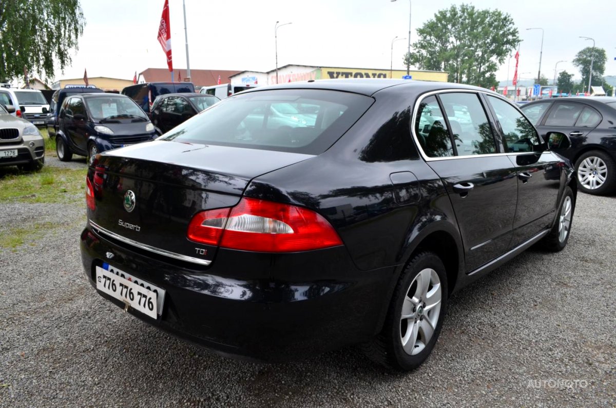 Škoda Superb, 2011 - pohled č. 3