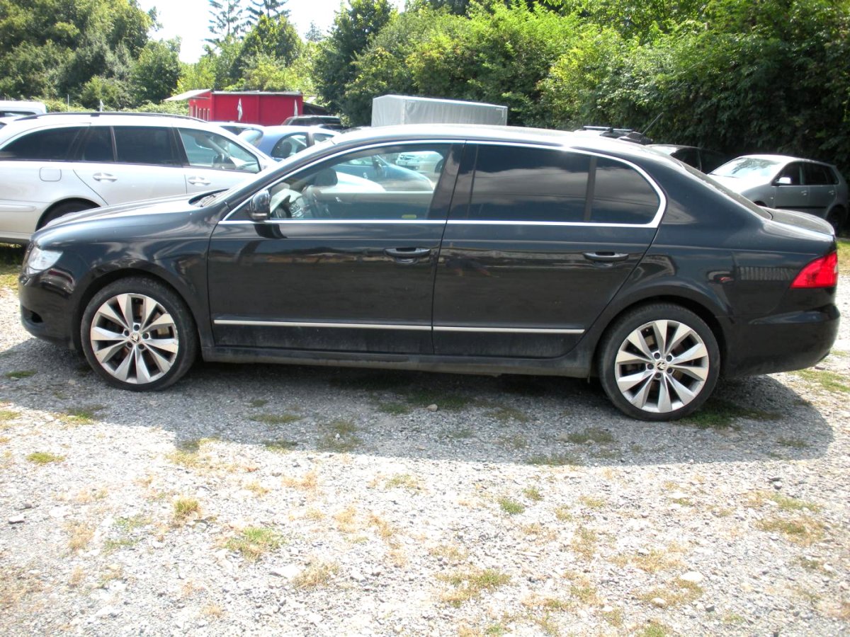 Škoda Superb, 2008 - pohled č. 2